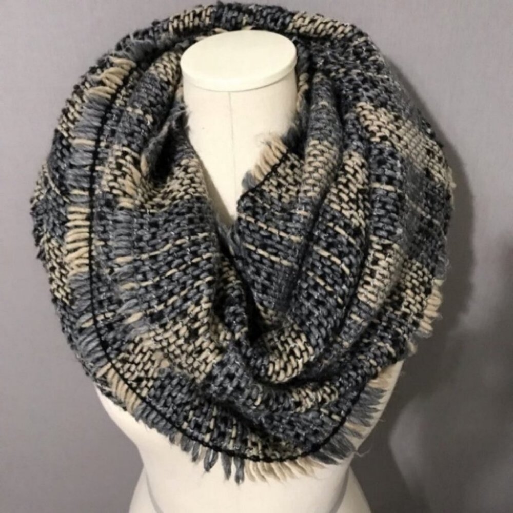 SOLD❌❌❌ Gray | Cream | Black Acrylic Blend Fringe Scarf - Picture 2 of 7